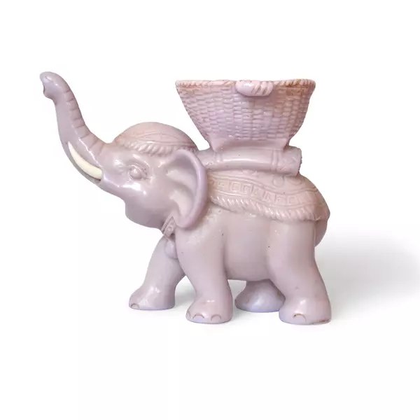 Mécsestartó elefánt kosárral a hátán, halcsont gyanta figura